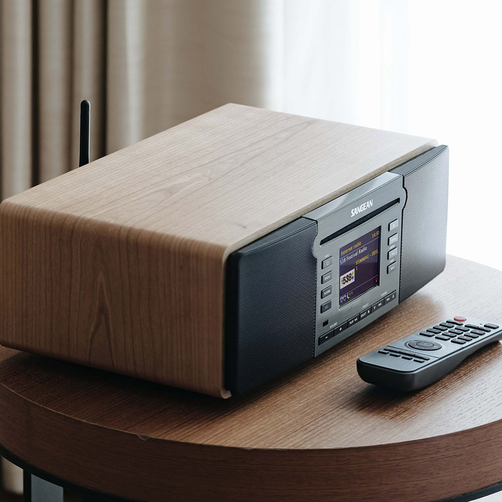 Sangean DDR-66BT Walnut DAB+ /FM-RDS интернет радиоприемник