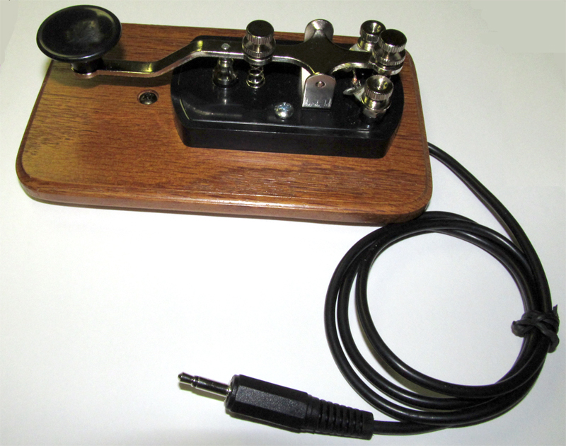 MFJ-553 Deluxe классический телеграфный ключ на деревянном основании